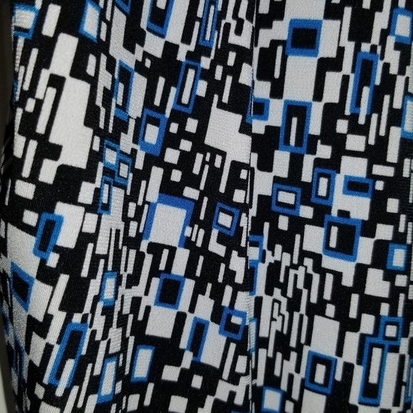 K Woman 2 piece dress with jacket - Picture 3 of 5